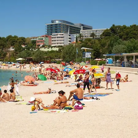 아파트 Alena With Jacuzzi 스플리트